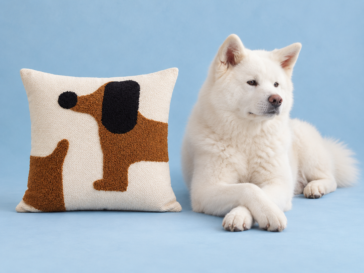 Coussin Cacao — 45 × 45 cm avec Neji — studio